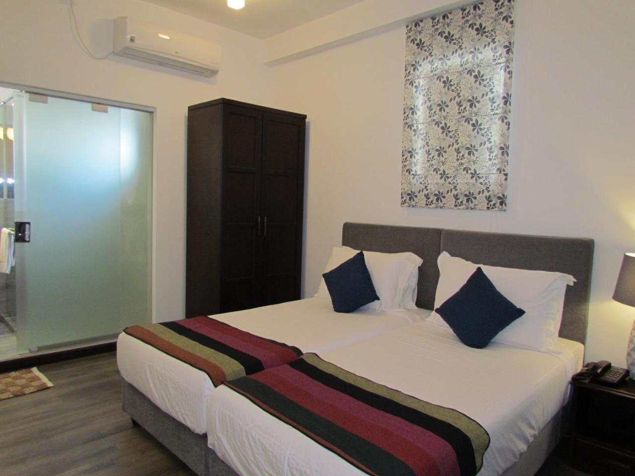 Kmc Villa Dehiwala-Mount Lavinia Екстер'єр фото